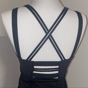 Lululemon Athletica sz 6